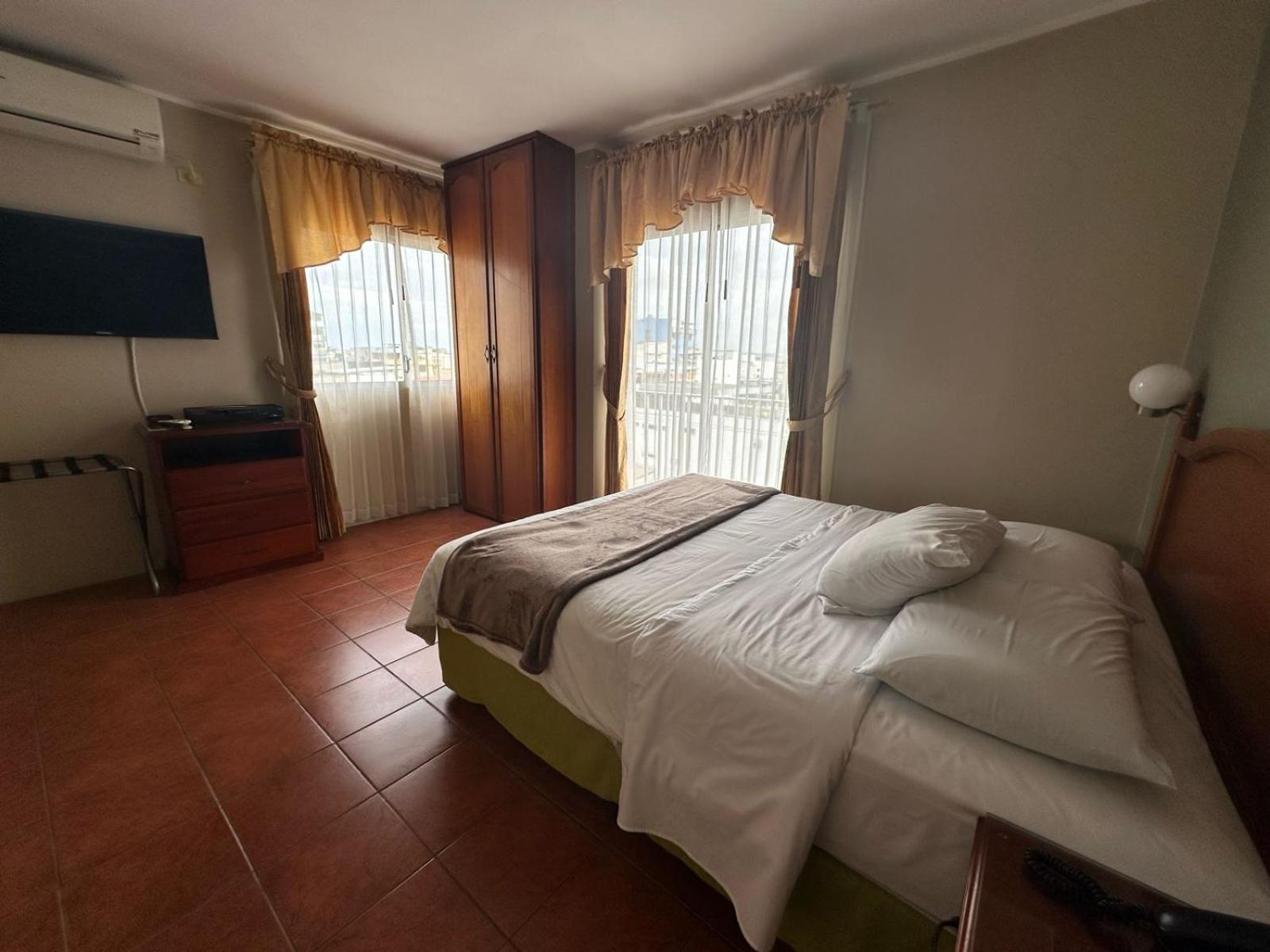 Grand Hotel Americano Machala Exterior photo